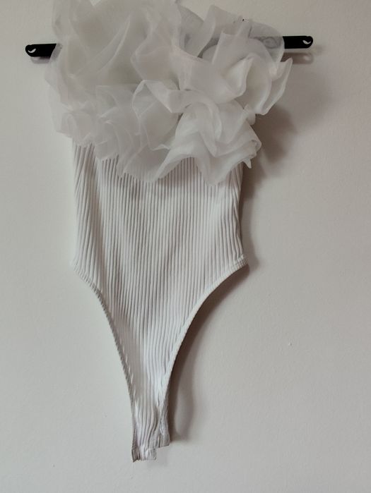 Zara, body modelator damă