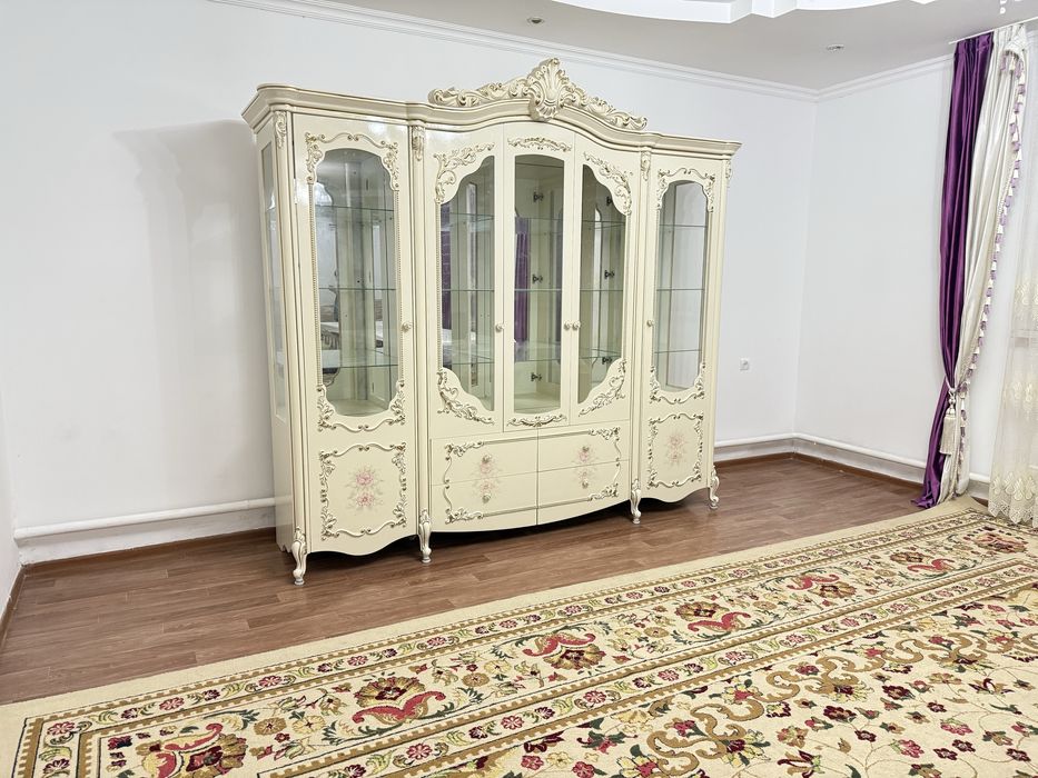 Сервант мебель новый