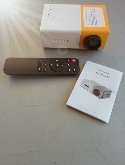 Проектор за телефон и таблет