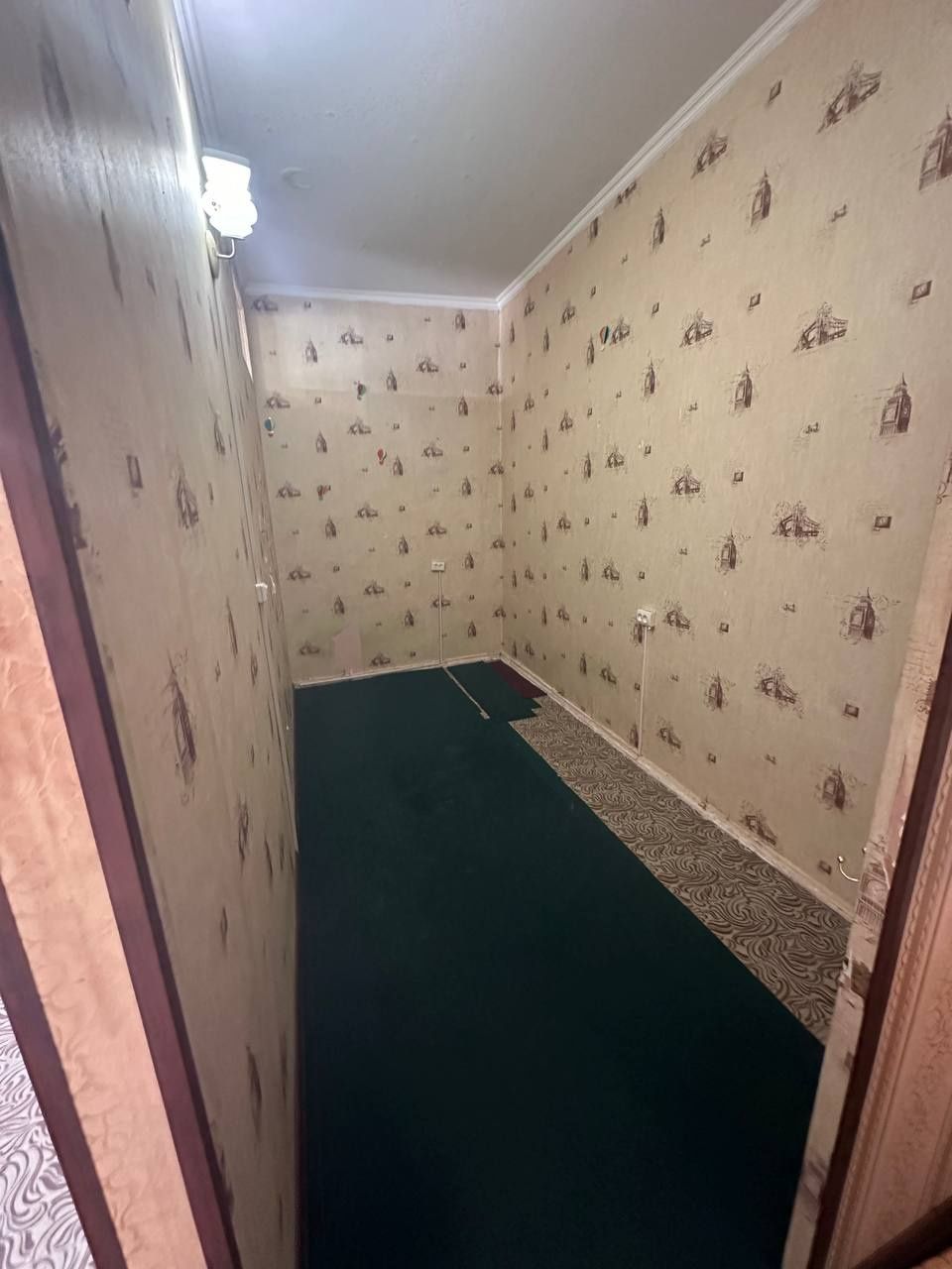 Kadehsevada 1 xona uy ijaraga beriladi