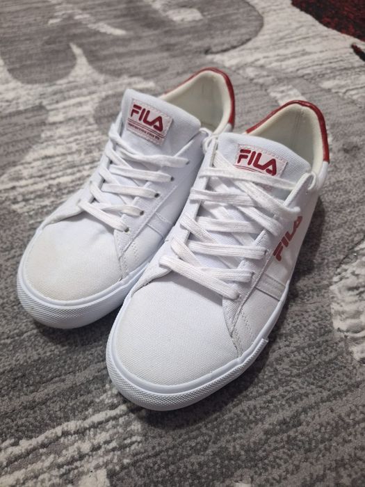 Vând Fila original since !!