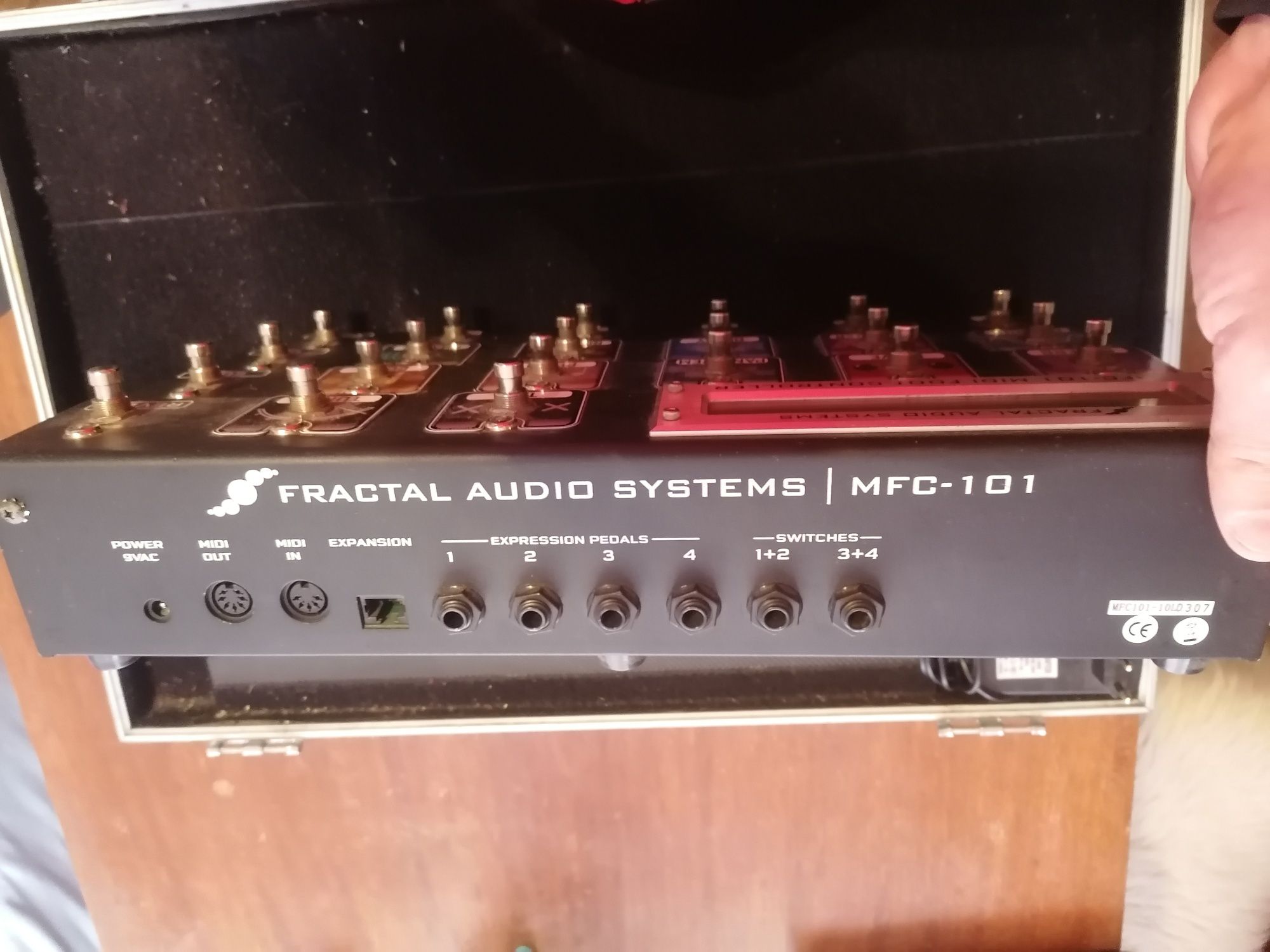 Fractal audio axe ultra + Fractal MFC 101