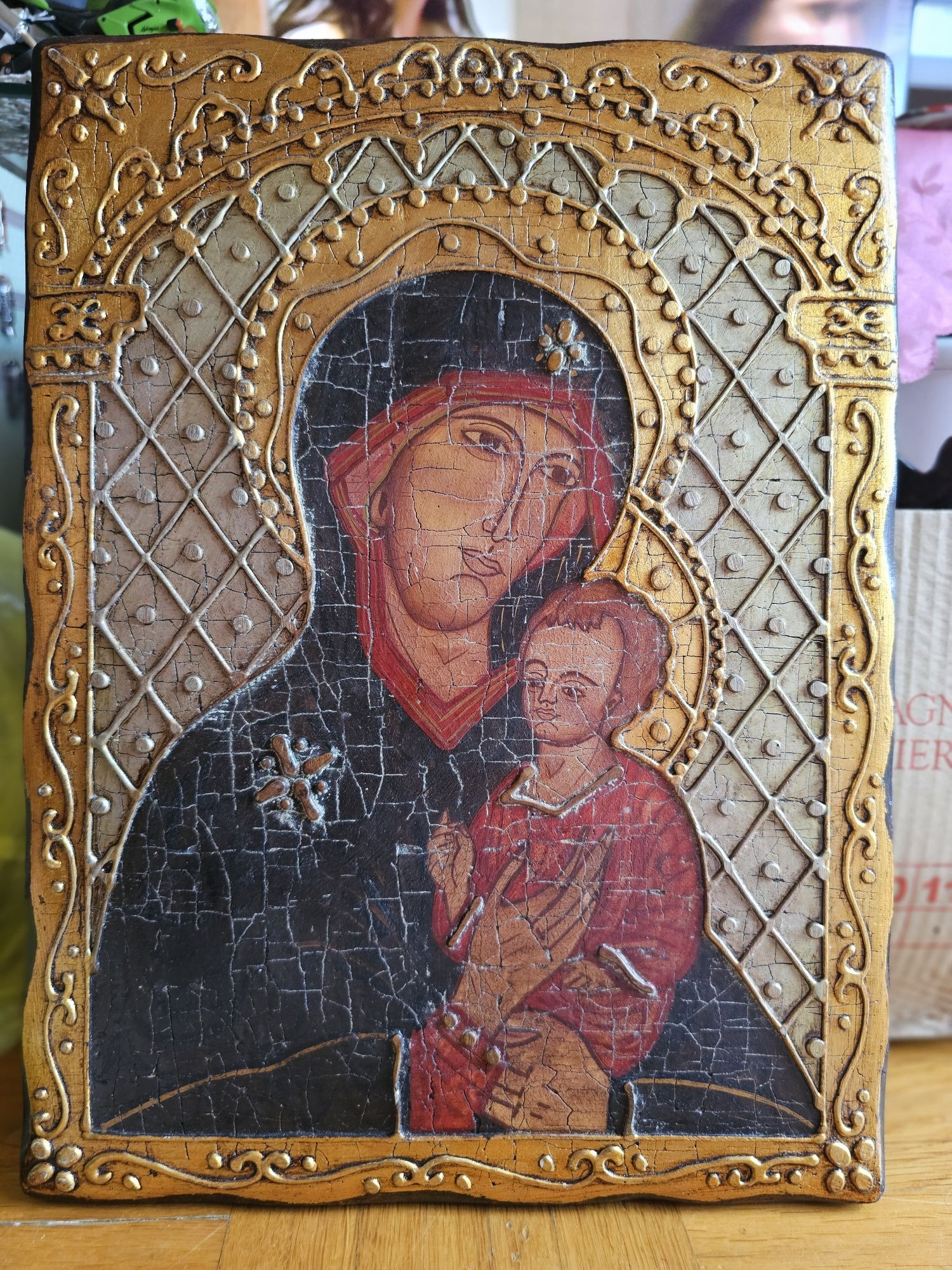 Vând doua icoane cu maica domnului și pruncu Iisus