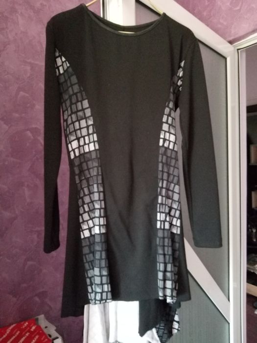 Продавам рокли за слаби дами