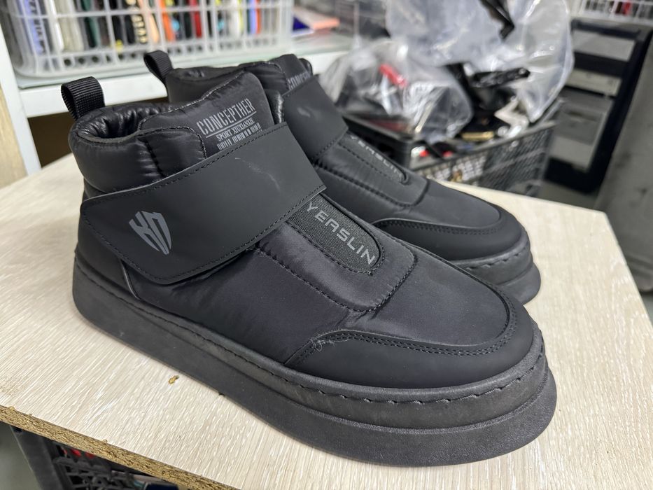 Прдам зимнюю обувь