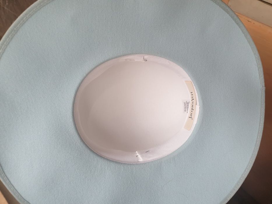 Pălărie pentru nuntă