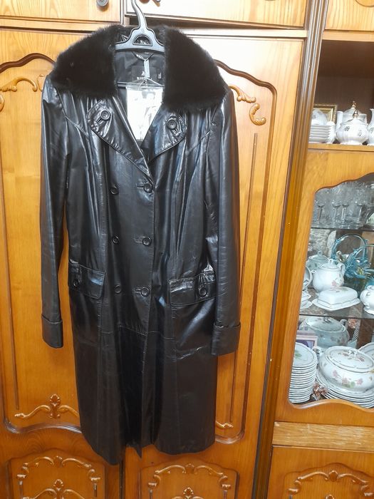 Продам женский утеплённые плащь, производство Турция.