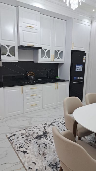 Сдается Таунхаус в районе Аэропорта,за мини маркетом "Юксалиш"