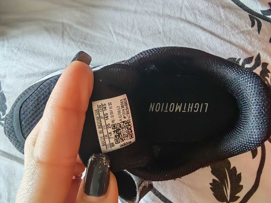 Маратонки за момче Adidas