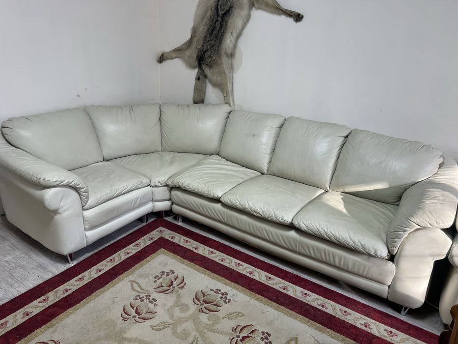 Продается Кожаный диван