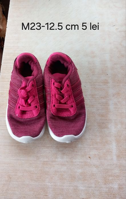 Haine și articole bebe