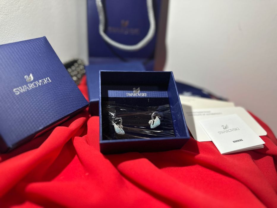 Cercei Swarovski iconic Swan lebăda albastra degrada