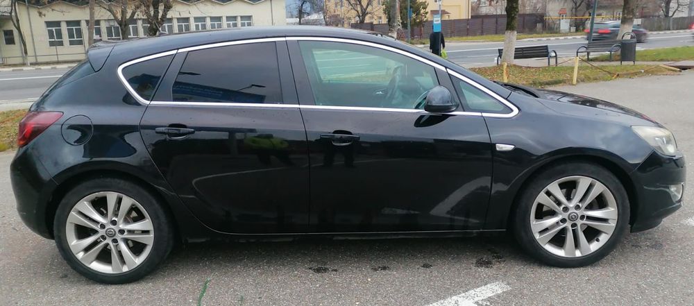 Opel astra j 1.6 turbo GPL 180 cp 2010 euro5 jante clima itp fiscal