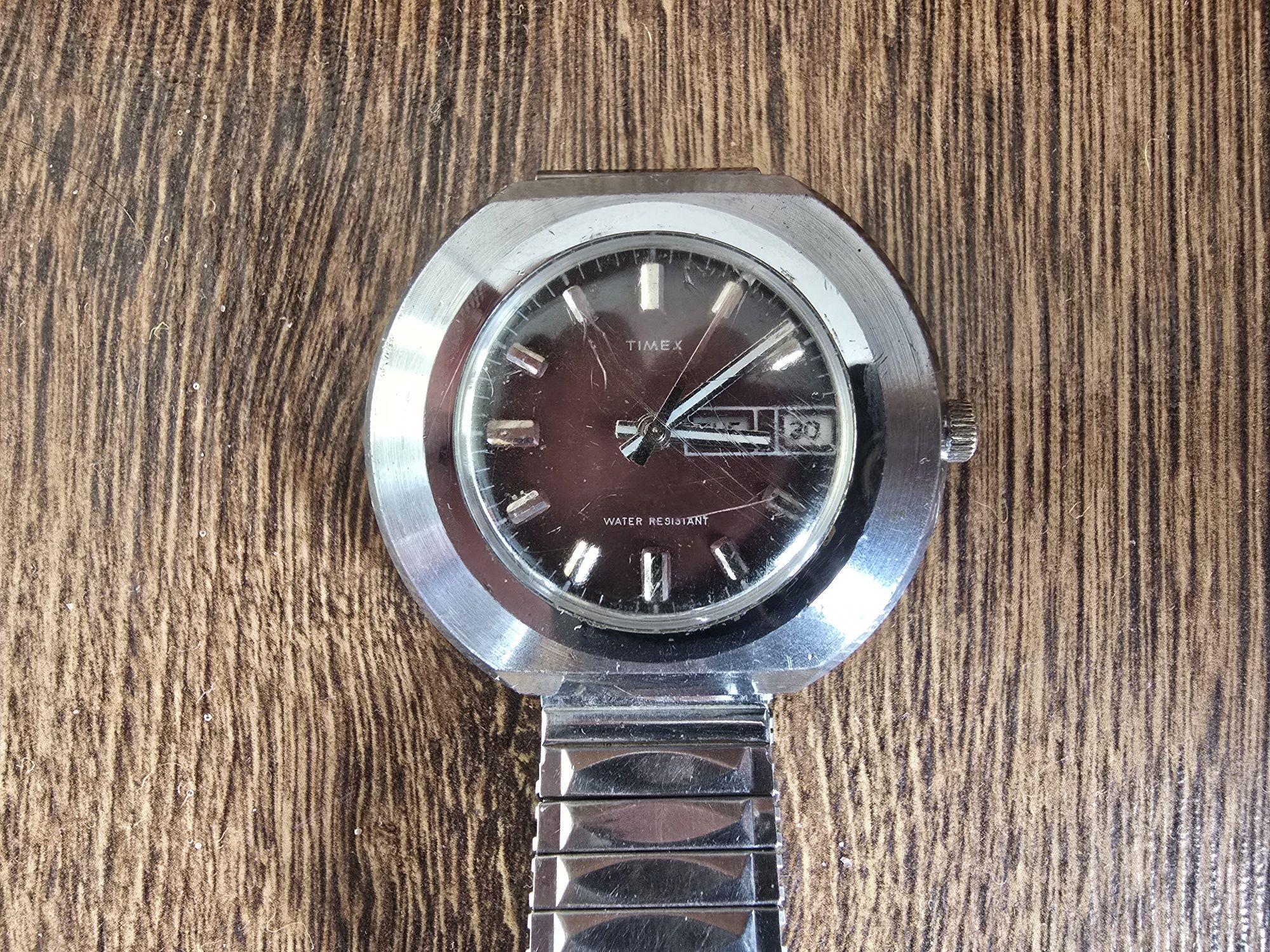 Винтич часовник Timex