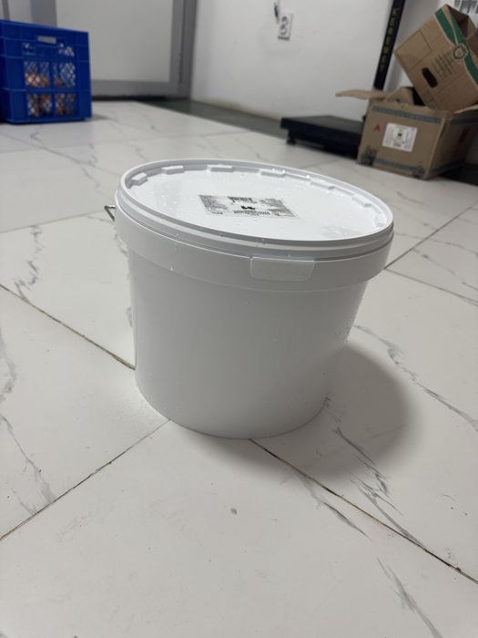 Ведро 10 литров. Чистые без сколов