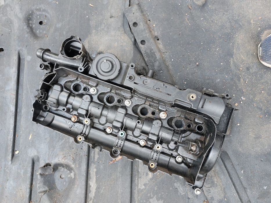 Капак клапани Бмв ф10 520д 184кс  n47 bmw f10 f11