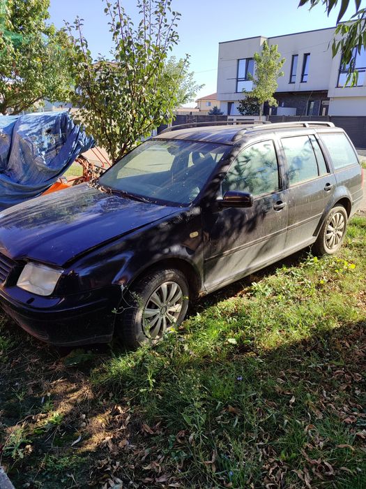 Vand masini Scoda Fabia si VW Bora