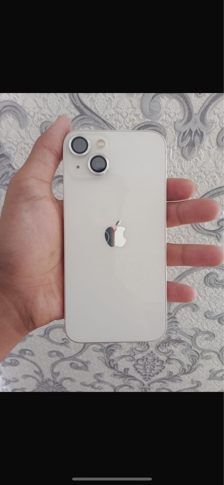 iPhone 13 белый