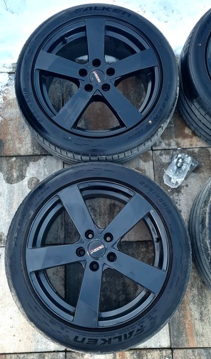 Jante R18 - Dezent TU Black - 5x114,3