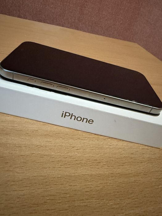 Iphone 15 pro max 256GB Като нов!