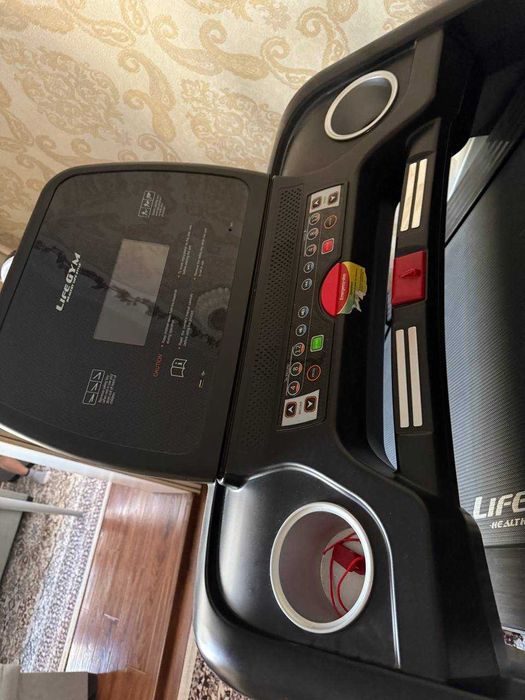 Yugurish trenajyori LIFE GYM Lgm-808 — a’lo holatda!