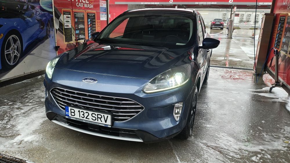 Ford Kuga FHEV 4x4 2023