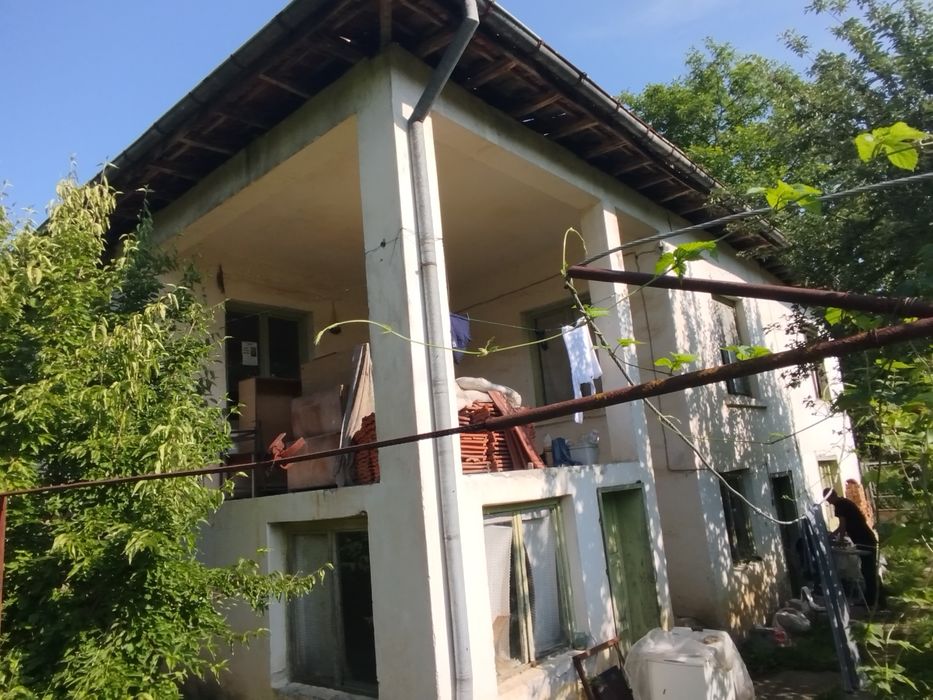 Продава къща в с.Рашка гращица
