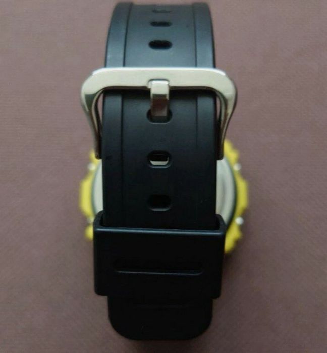 Vând Casio G-Shock dw5600