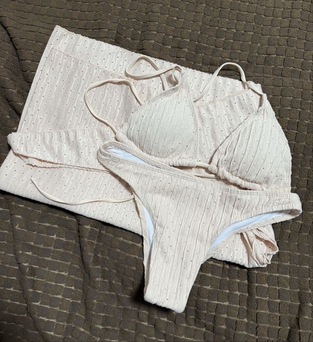 Продам Kупальник новый