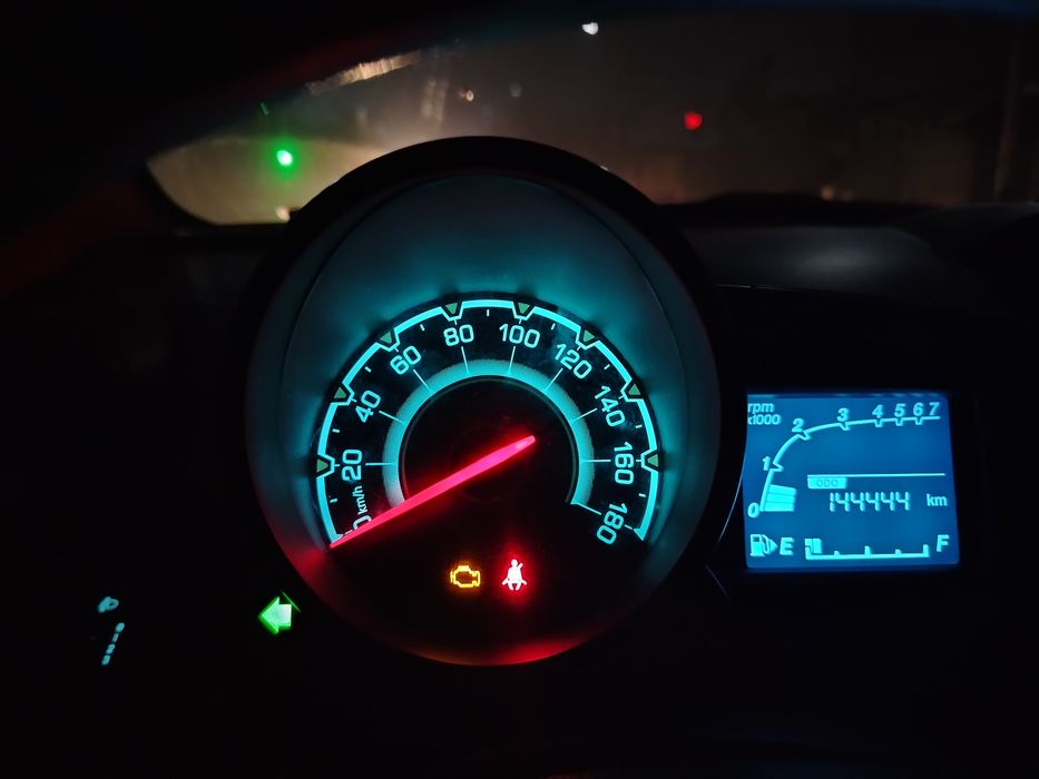 Спарк сотилади краска тоза балон янги расходи йук