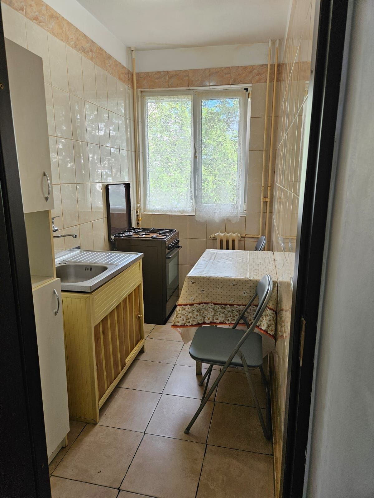 De Închiriat Apartament 2 camere zona Vest