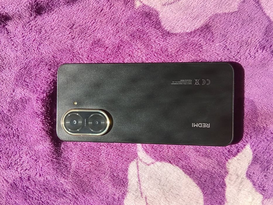 Vând sau schimb redmi a5