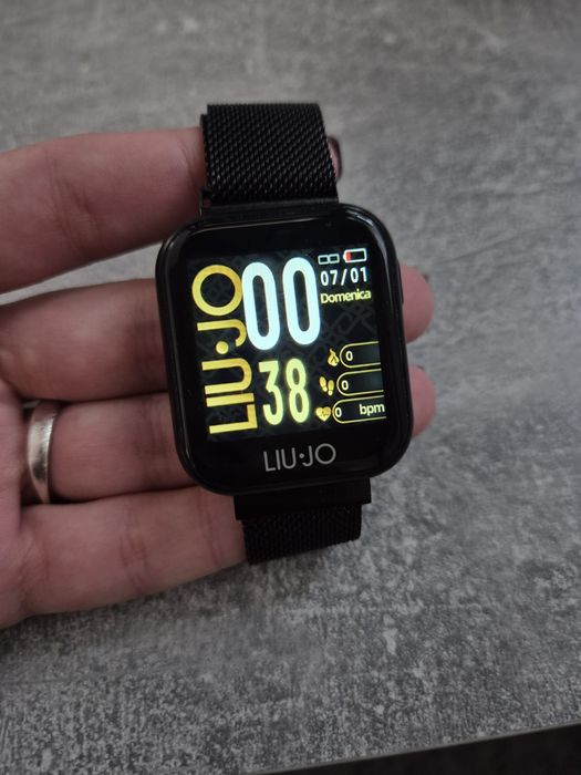 Смарт часовник Liu jo