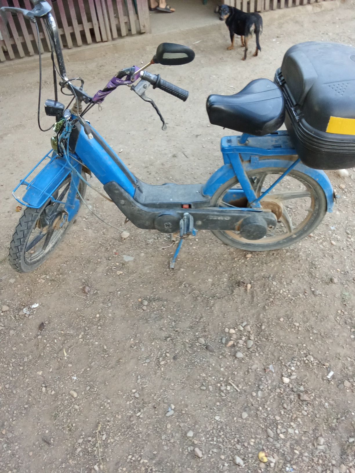 Vând motoreta în stare foarte bună