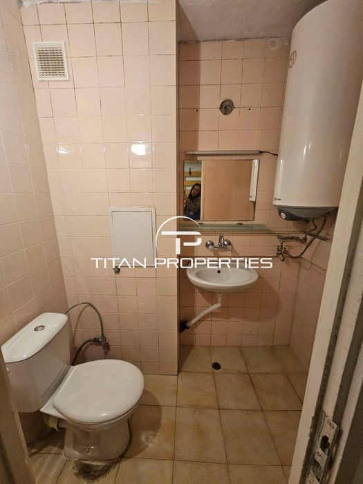 Дава се под наем Двустаен апартамент в Бургас, Меден рудник - зона Б - 60 кв.м за 306 € - Снимка #9