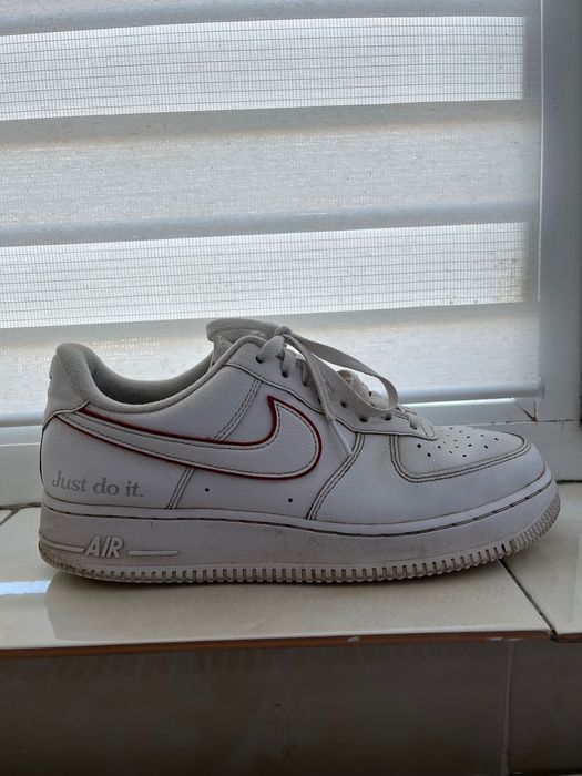 Nike AirForce 1 adidasi