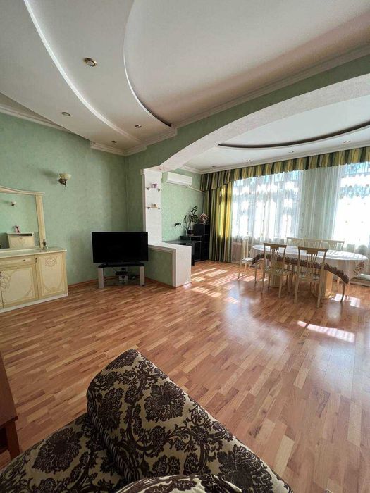 Сдаётся в аренду квартира , 3/4/4+мансарда, ул. Чехова , Попугайчики