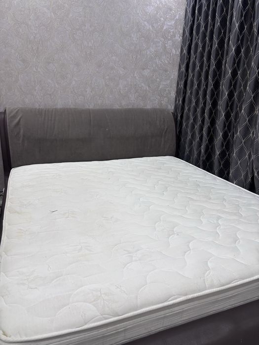 Кровать двухспальняя