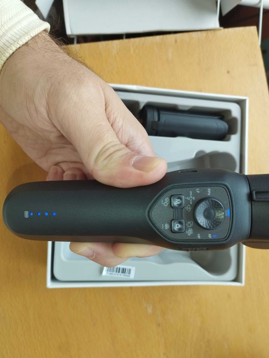 Гимбал триосов за смартфон с магнитен Ai тракер LED светкавица  Gimbal