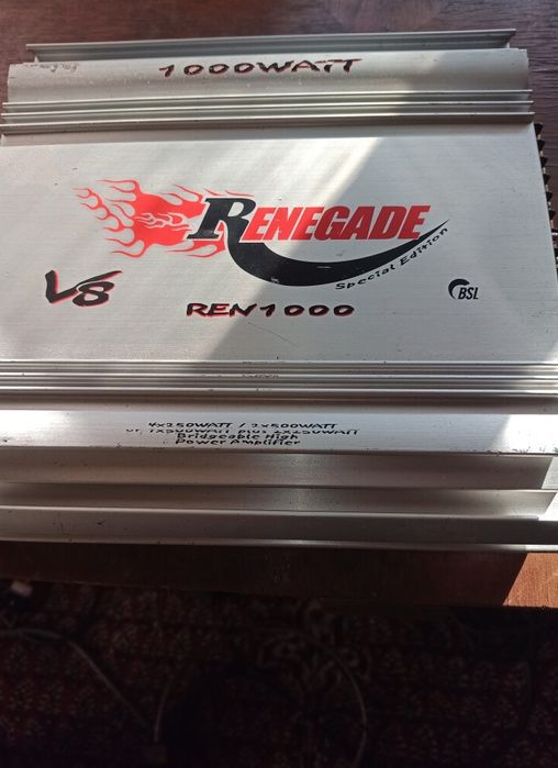 ALPINE Subwoofere auto + stație