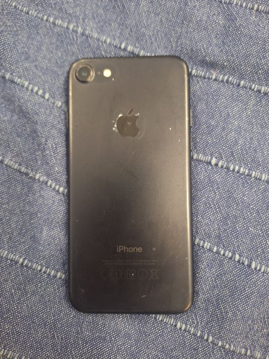 Айфон 7 все родное нечего не менялось