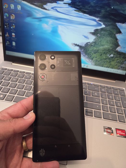 Schimb / vând redmagic 10 pro 16/512 pachet complet