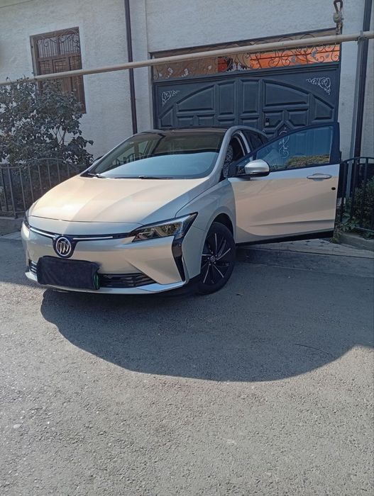 Продается электромобиль