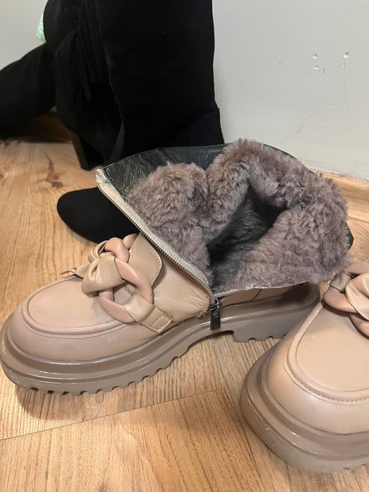 Два чифта боти за 100 лв