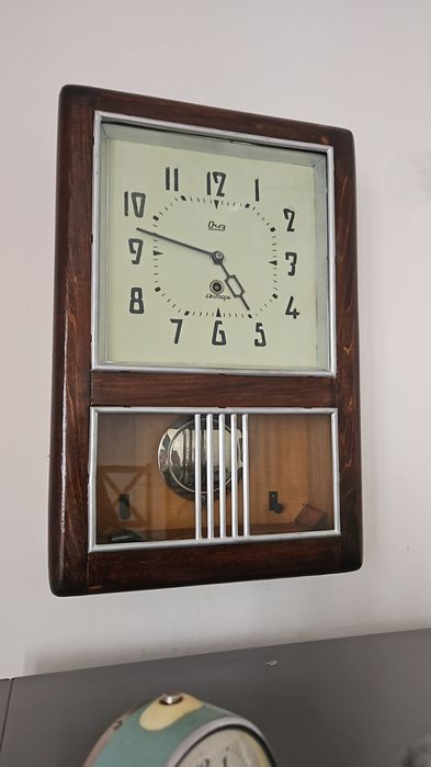 Продам все часы хорошом рабочем состояние 10000