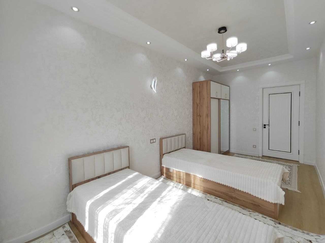 4х комнатная квартира на 8 этаже 125кв/м, в Самарканде