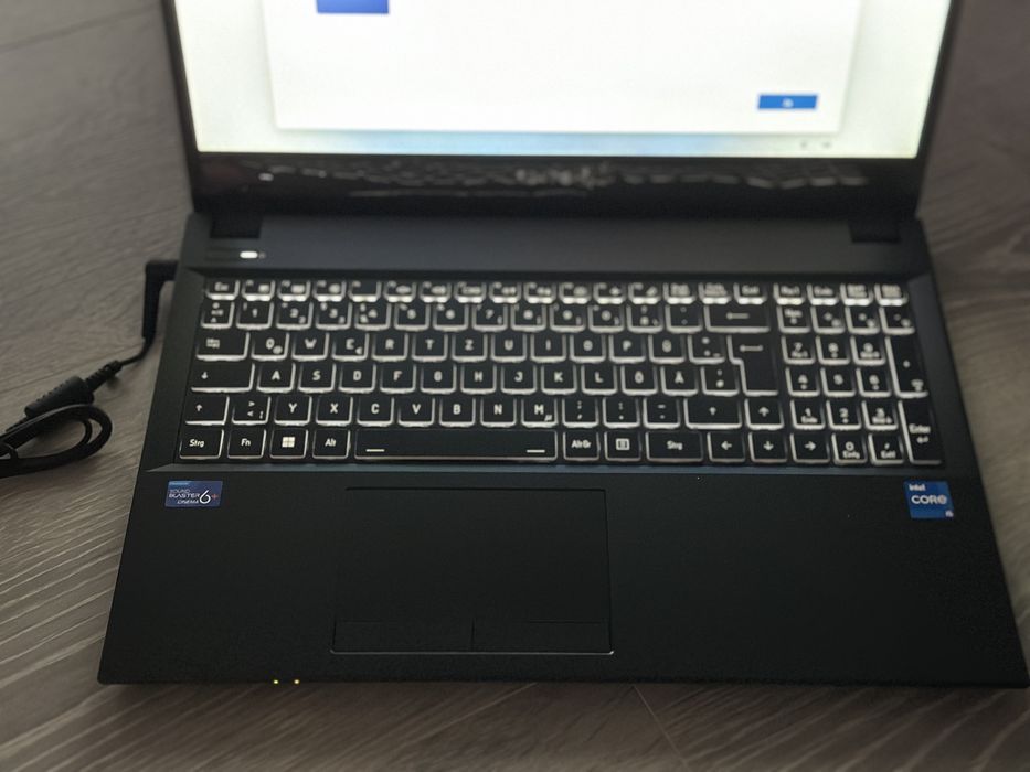 Laptop nou TERRA MOBILE 1516U