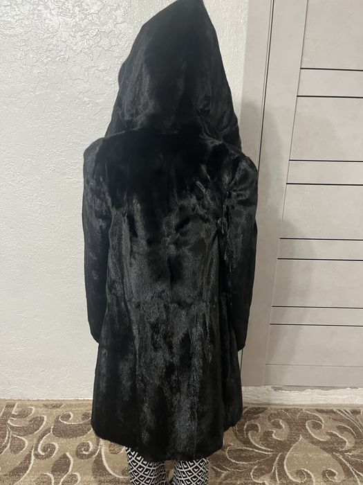 Шуба норковая в черном цвете