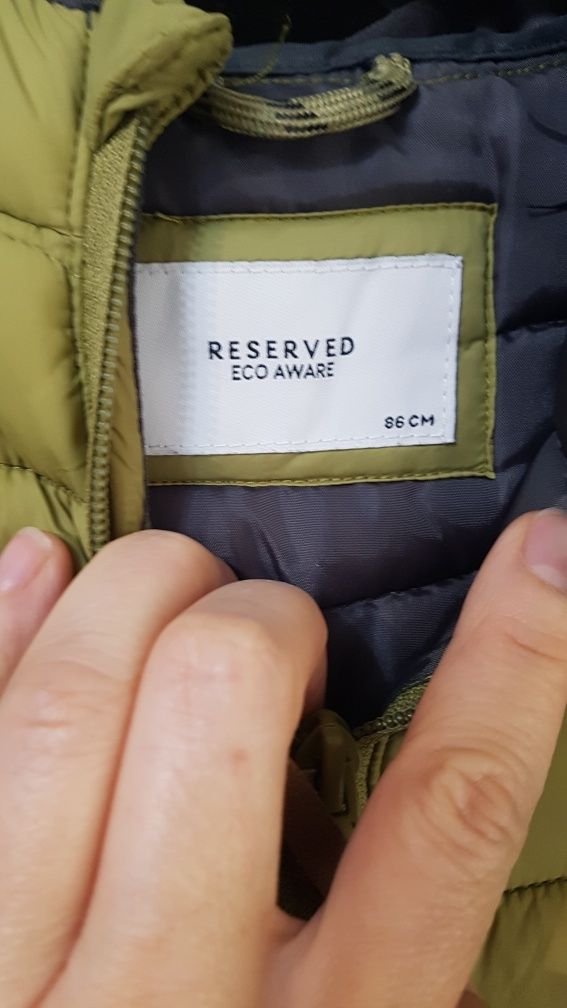 Geaca Reserved, 80