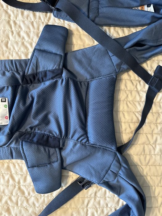 Marsupiu pentru bebelusi Ergobaby Embrace Soft Air Mesh